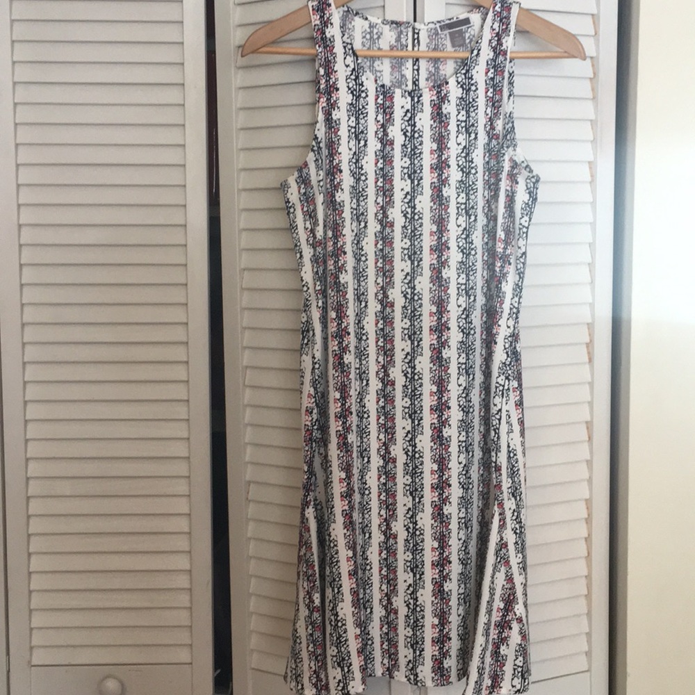 Sleeveless dress.